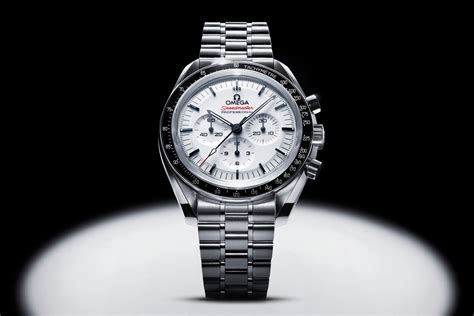 montre omega speedmaster femme|omega speedmaster white dial.